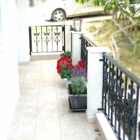 Eleni Agnanti Tatil Evi